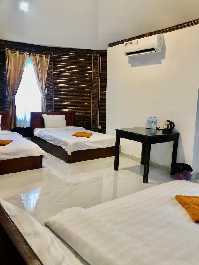 M'Pay Bay Guesthouse ロンサレム島 エクステリア 写真
