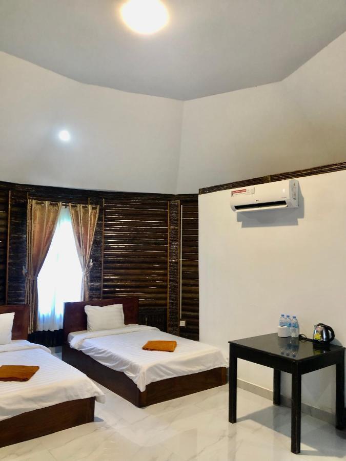 M'Pay Bay Guesthouse ロンサレム島 エクステリア 写真