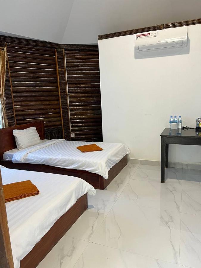 M'Pay Bay Guesthouse ロンサレム島 エクステリア 写真