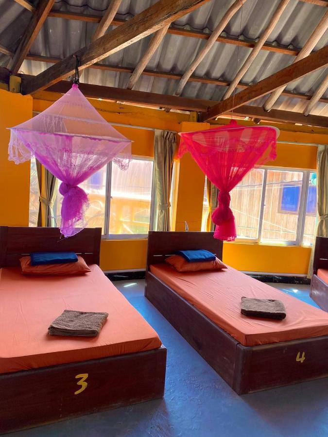 M'Pay Bay Guesthouse ロンサレム島 エクステリア 写真