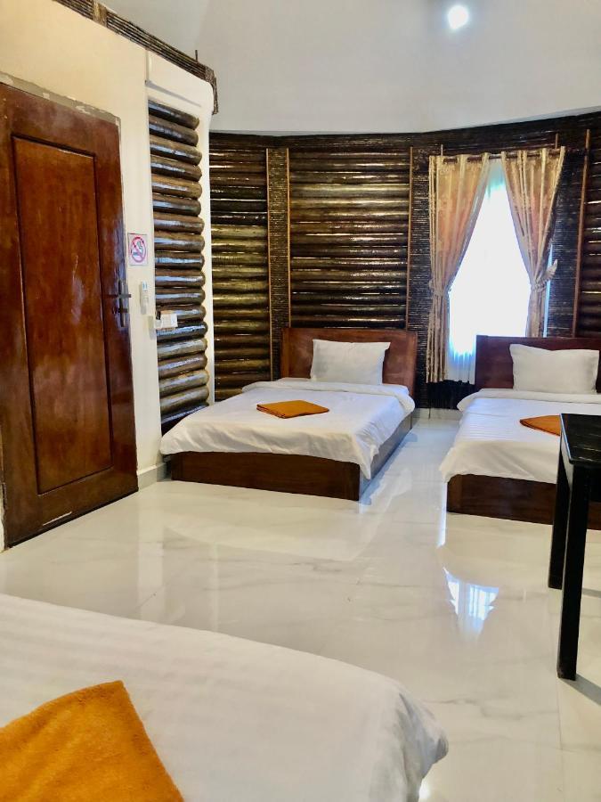 M'Pay Bay Guesthouse ロンサレム島 エクステリア 写真