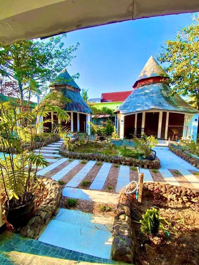 M'Pay Bay Guesthouse ロンサレム島 エクステリア 写真