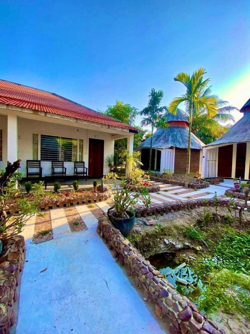 M'Pay Bay Guesthouse ロンサレム島 エクステリア 写真