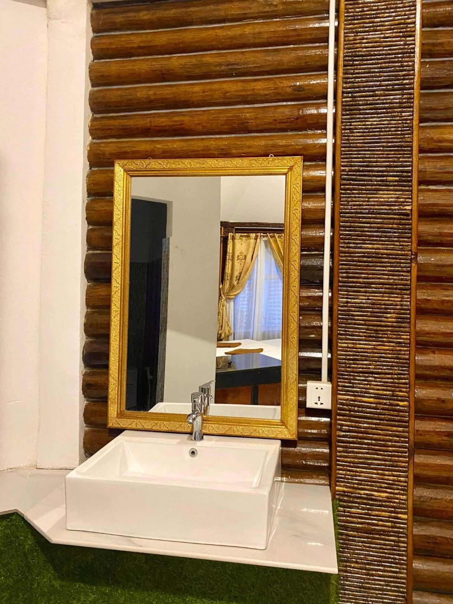 M'Pay Bay Guesthouse ロンサレム島 エクステリア 写真
