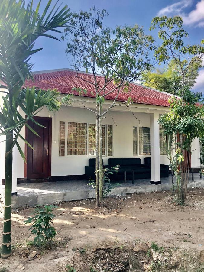 M'Pay Bay Guesthouse ロンサレム島 エクステリア 写真